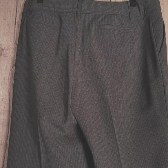 Banana Republic Size 8 Pants Gray White Striped - Picture 2 of 7